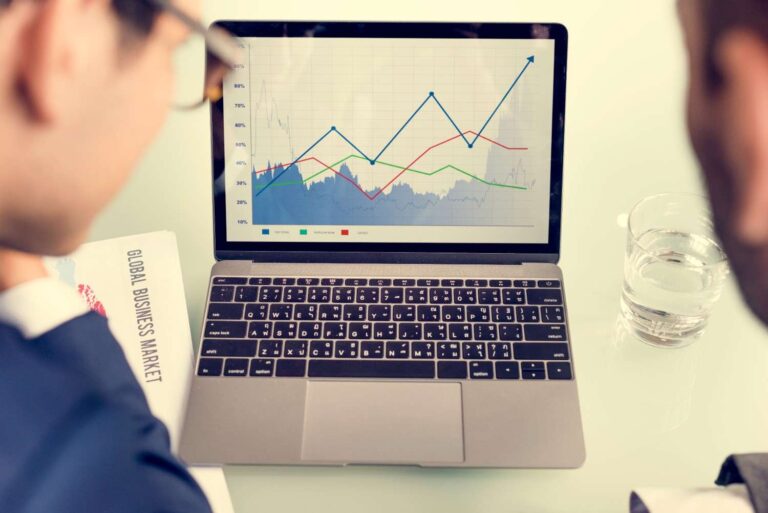 maximizing roi with marketing analytics